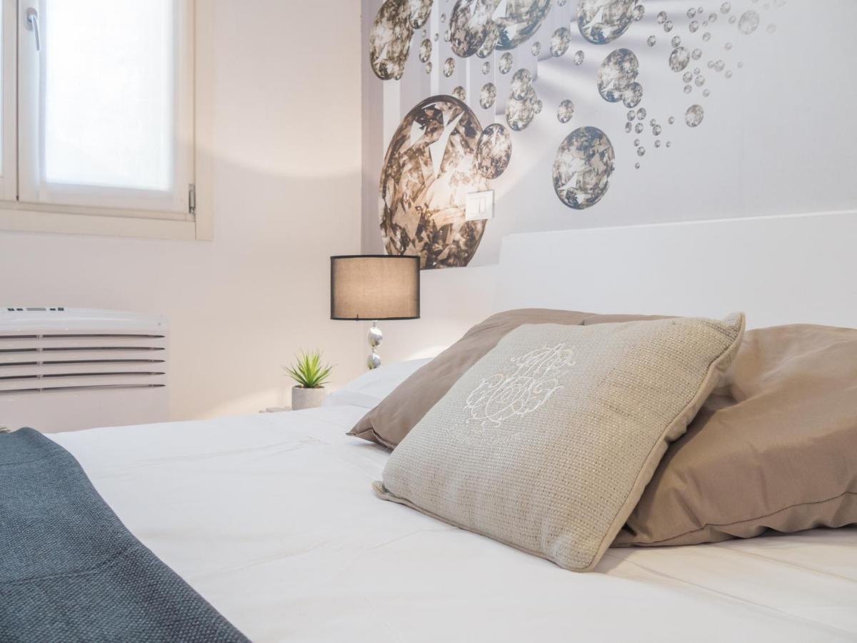 San Polo Design Apartments By Wonderful Italy Венеция Екстериор снимка